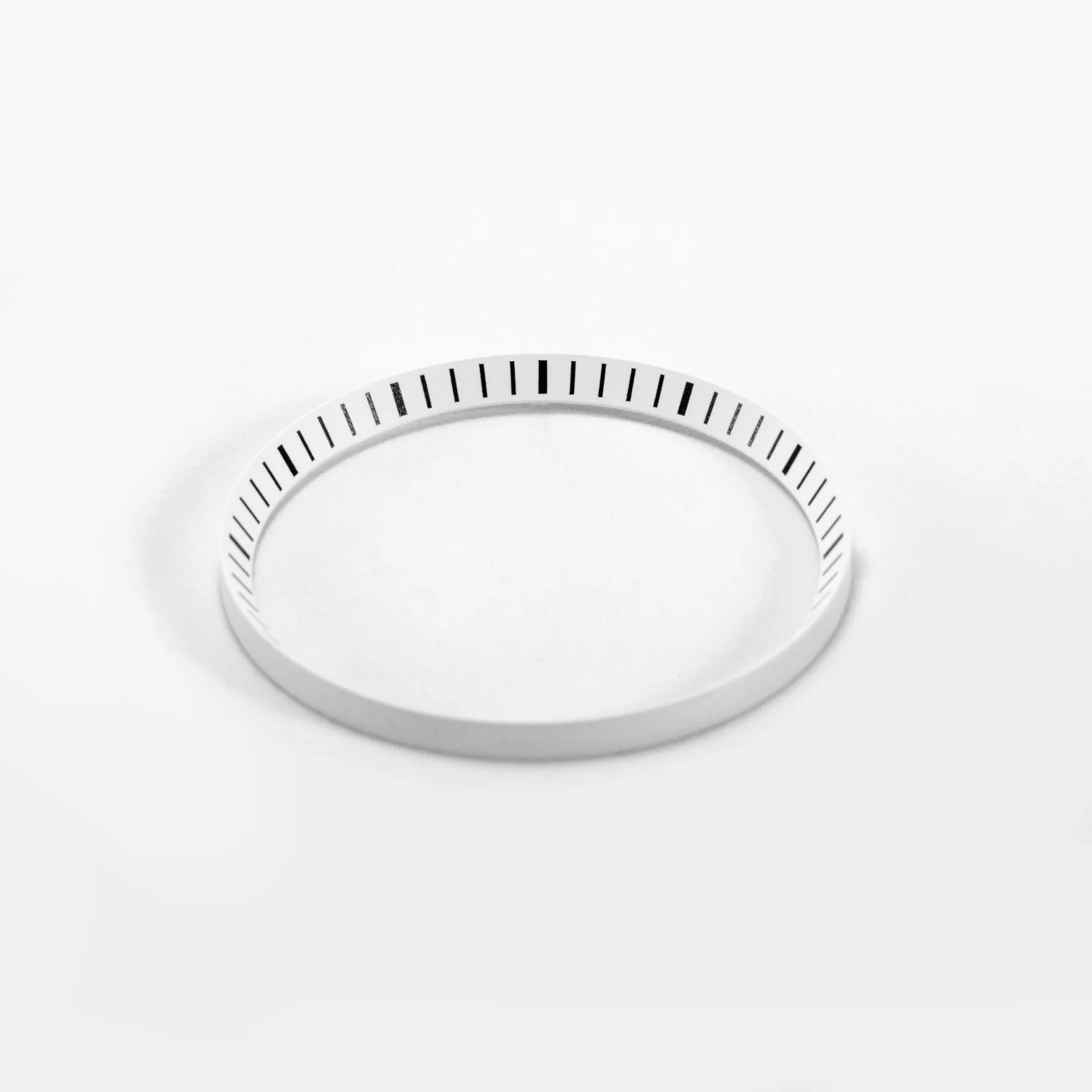 Seiko Mod SKX / SRPD Chapter Ring: White With Black Markers